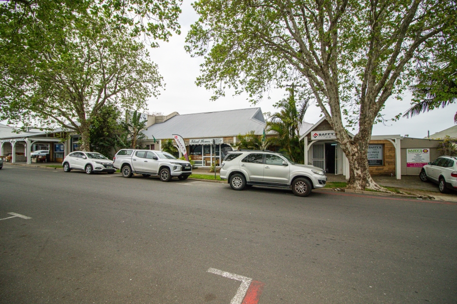 Commercial Property for Sale in Vincent Eastern Cape